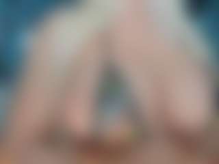 adrianna777's Live Sex Cam Show