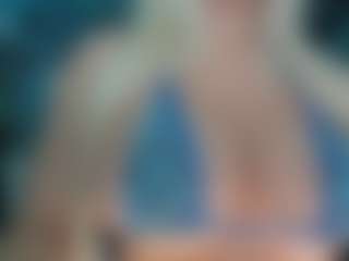 adrianna777's Live Sex Cam Show