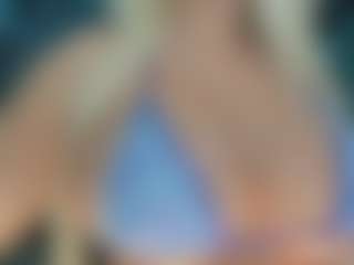 adrianna777's Live Sex Cam Show