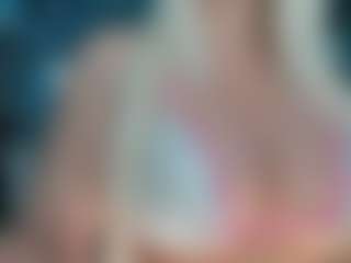 adrianna777's Live Sex Cam Show