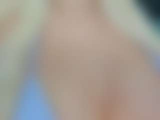 adrianna777's Live Sex Cam Show