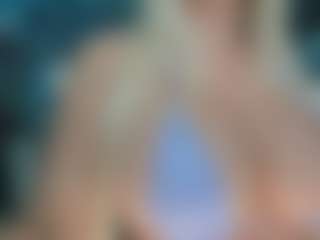 adrianna777's Live Sex Cam Show