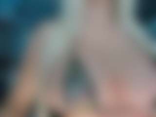 adrianna777's Live Sex Cam Show