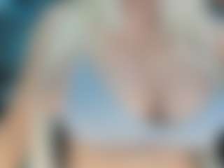 adrianna777's Live Sex Cam Show
