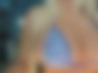 adrianna777's Live Sex Cam Show