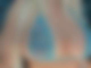 adrianna777's Live Sex Cam Show