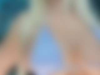 adrianna777's Live Sex Cam Show