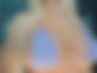 adrianna777's Live Sex Cam Show