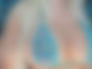 adrianna777's Live Sex Cam Show