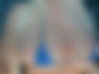 adrianna777's Live Sex Cam Show