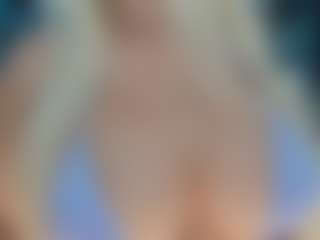 adrianna777's Live Sex Cam Show