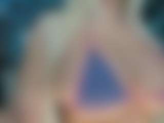 adrianna777's Live Sex Cam Show