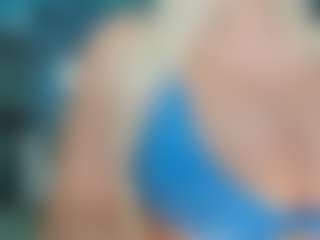 adrianna777's Live Sex Cam Show