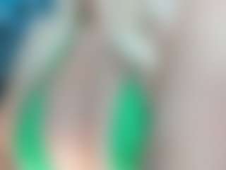 adrianna777's Live Sex Cam Show
