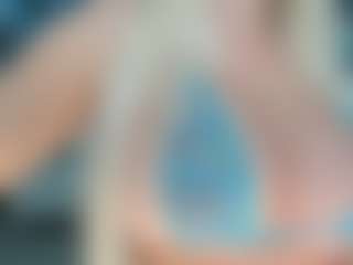 adrianna777's Live Sex Cam Show
