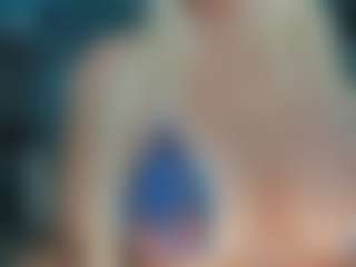 adrianna777's Live Sex Cam Show
