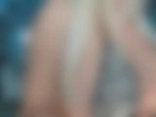 adrianna777's Live Sex Cam Show