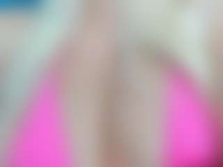 adrianna777's Live Sex Cam Show