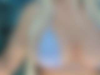adrianna777's Live Sex Cam Show