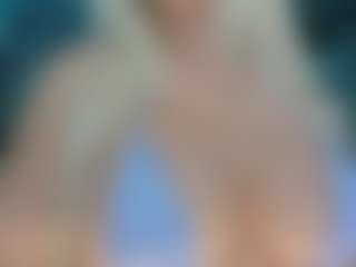 adrianna777's Live Sex Cam Show