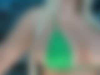 adrianna777's Live Sex Cam Show