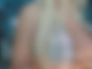 adrianna777's Live Sex Cam Show
