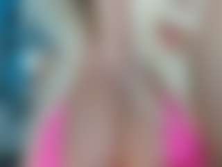 adrianna777's Live Sex Cam Show