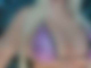 adrianna777's Live Sex Cam Show