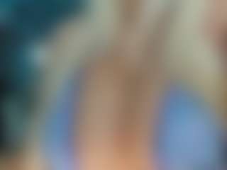 adrianna777's Live Sex Cam Show