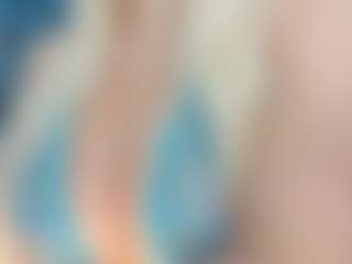 adrianna777's Live Sex Cam Show