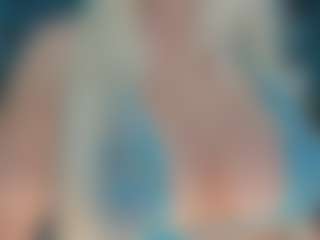adrianna777's Live Sex Cam Show
