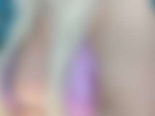 adrianna777's Live Sex Cam Show