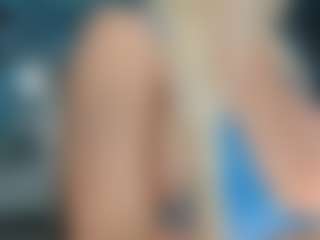 adrianna777's Live Sex Cam Show