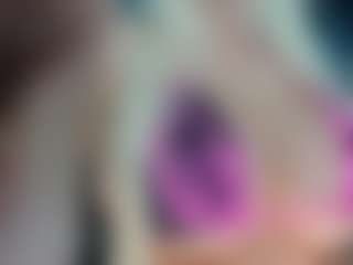 adrianna777's Live Sex Cam Show