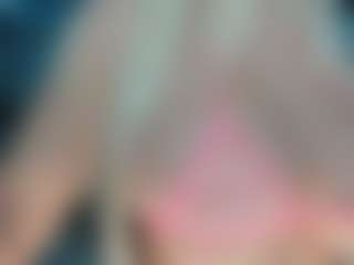 adrianna777's Live Sex Cam Show