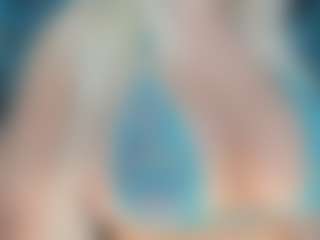 adrianna777's Live Sex Cam Show