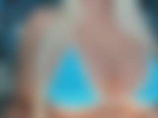 adrianna777's Live Sex Cam Show