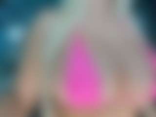 adrianna777's Live Sex Cam Show