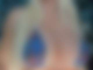 adrianna777's Live Sex Cam Show
