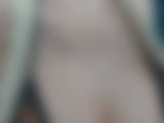 adrianna777's Live Sex Cam Show