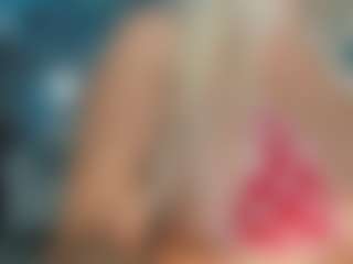 adrianna777's Live Sex Cam Show