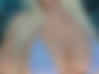 adrianna777's Live Sex Cam Show