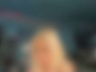 adrianna777's Live Sex Cam Show