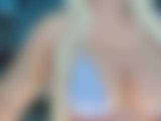 adrianna777's Live Sex Cam Show
