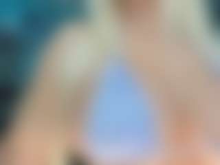 adrianna777's Live Sex Cam Show