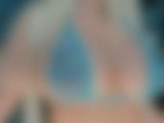 adrianna777's Live Sex Cam Show
