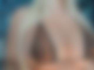 adrianna777's Live Sex Cam Show