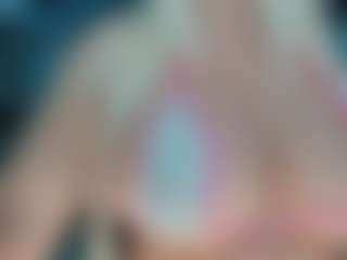 adrianna777's Live Sex Cam Show