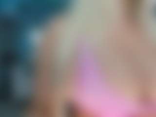 adrianna777's Live Sex Cam Show