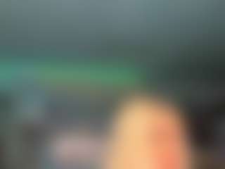 adrianna777's Live Sex Cam Show